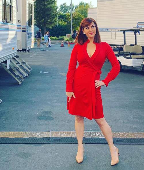 Sara Rue Height And Weight Bra Size Body Measurements 
