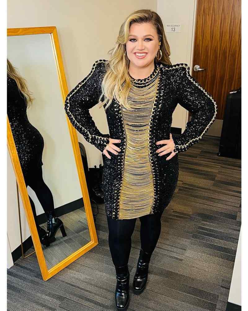 Kelly Clarkson measurements, bio, height, weight, shoe, and bra size